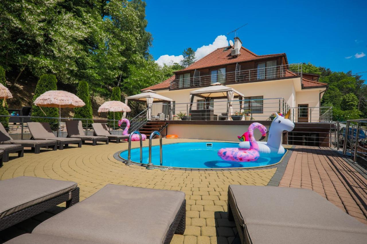 Hotel Laziska Czchow Ngoại thất bức ảnh