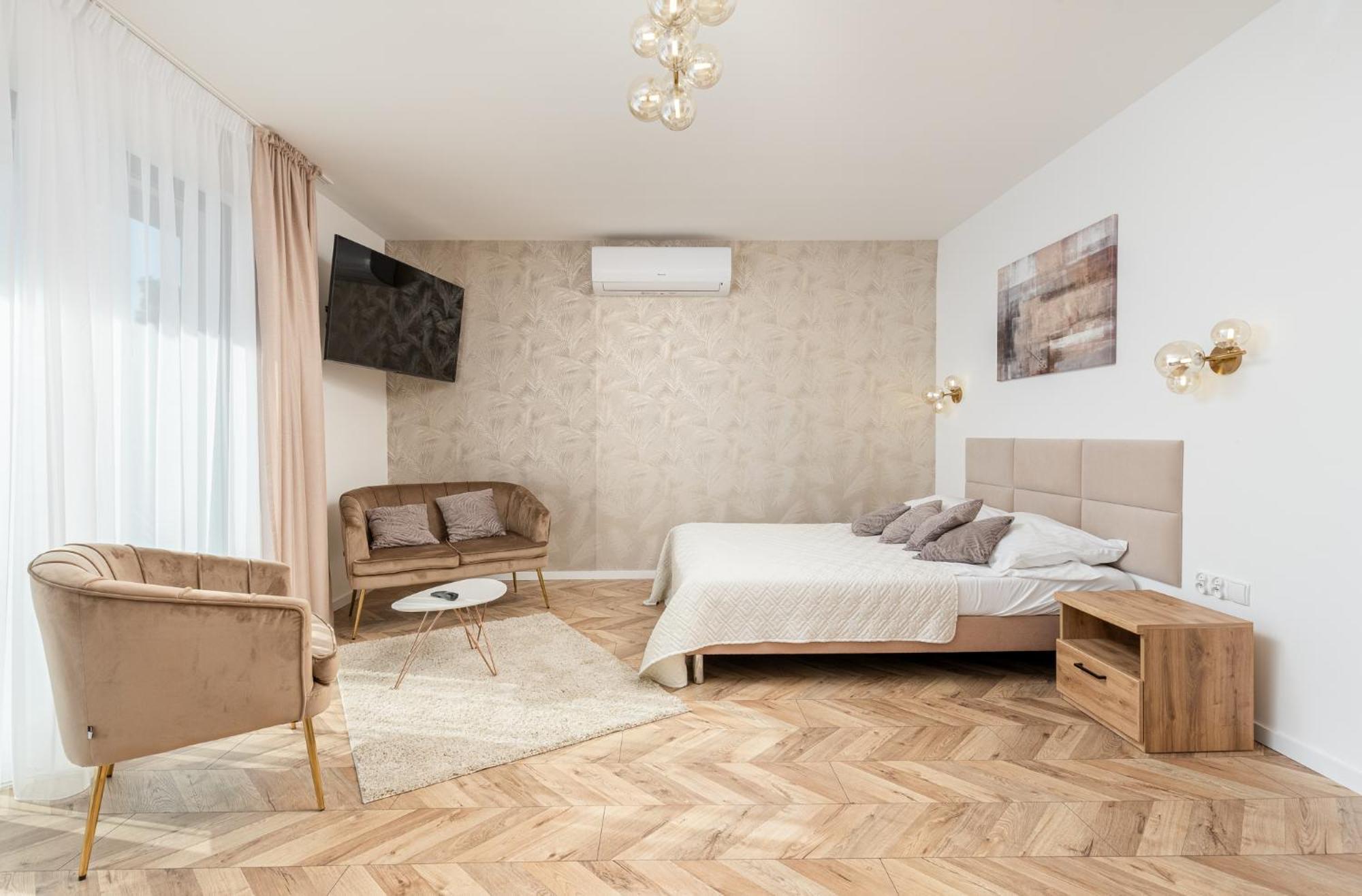 Hotel Laziska Czchow Ngoại thất bức ảnh