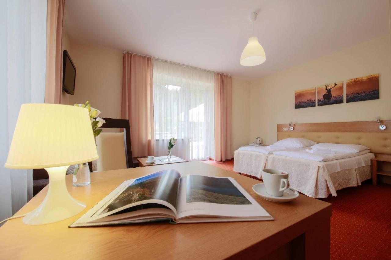 Hotel Laziska Czchow Ngoại thất bức ảnh